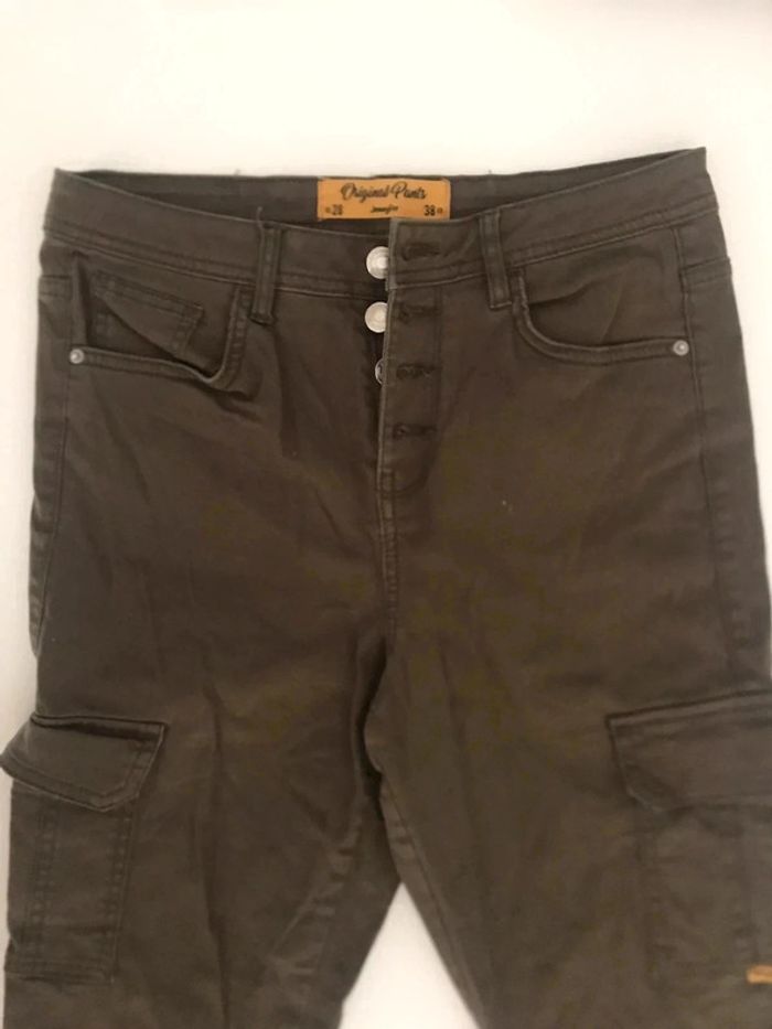 Jean kaki cargo femme taille 38 Jennyfer - photo numéro 2
