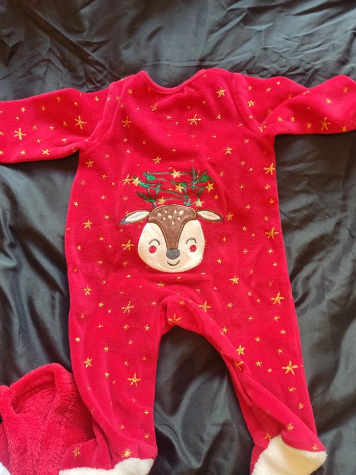 Énorme lot + de 80 vêtements, 1 mois,3 mois,6 et 9 mois - photo numéro 6