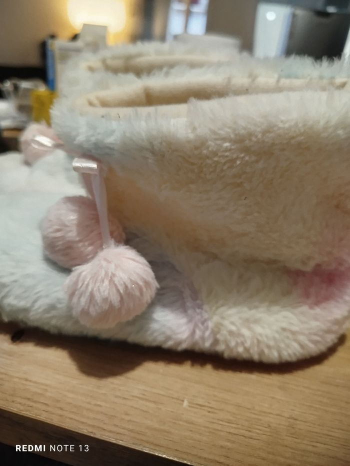 #kytie35chaussurefille. Chausson taille 35 - photo numéro 3