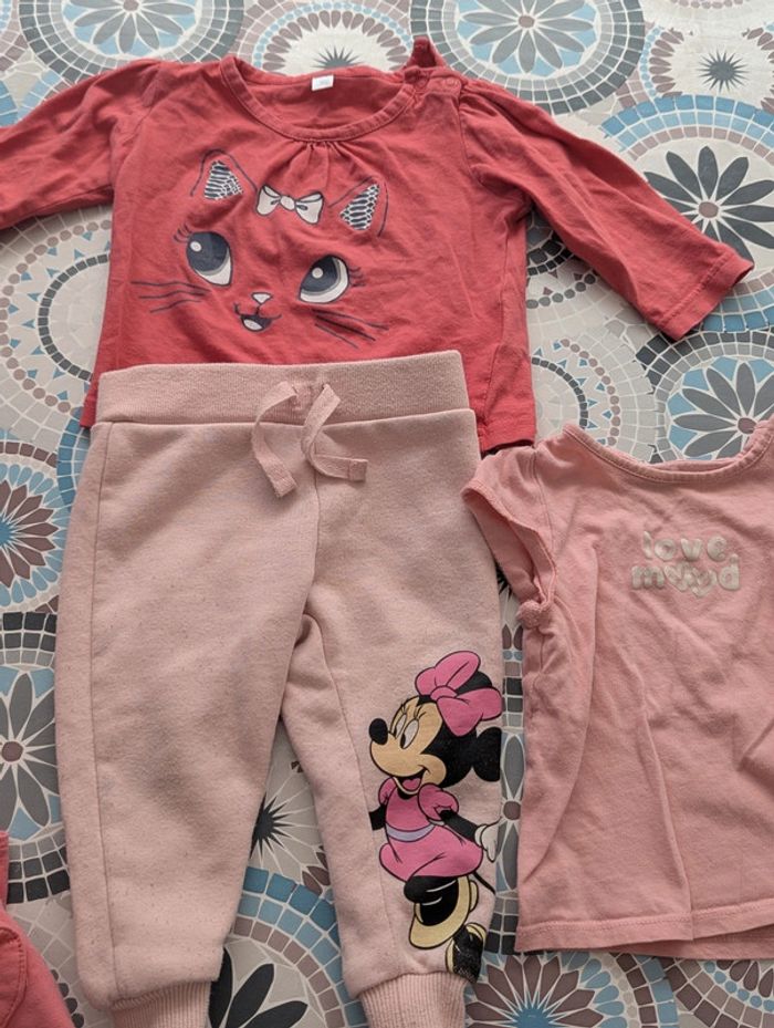 Ensemble vêtements bébé fille 9 mois - photo numéro 2