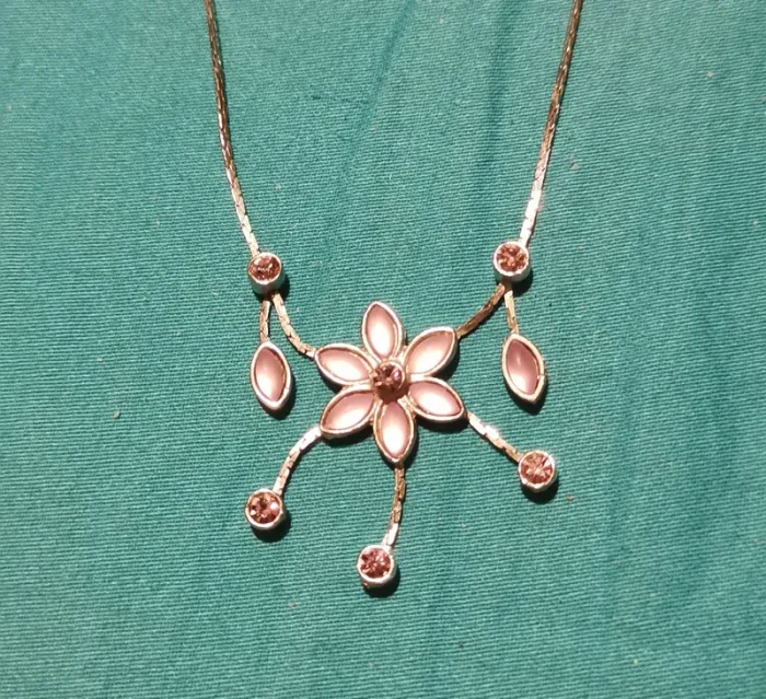 Collier fleur