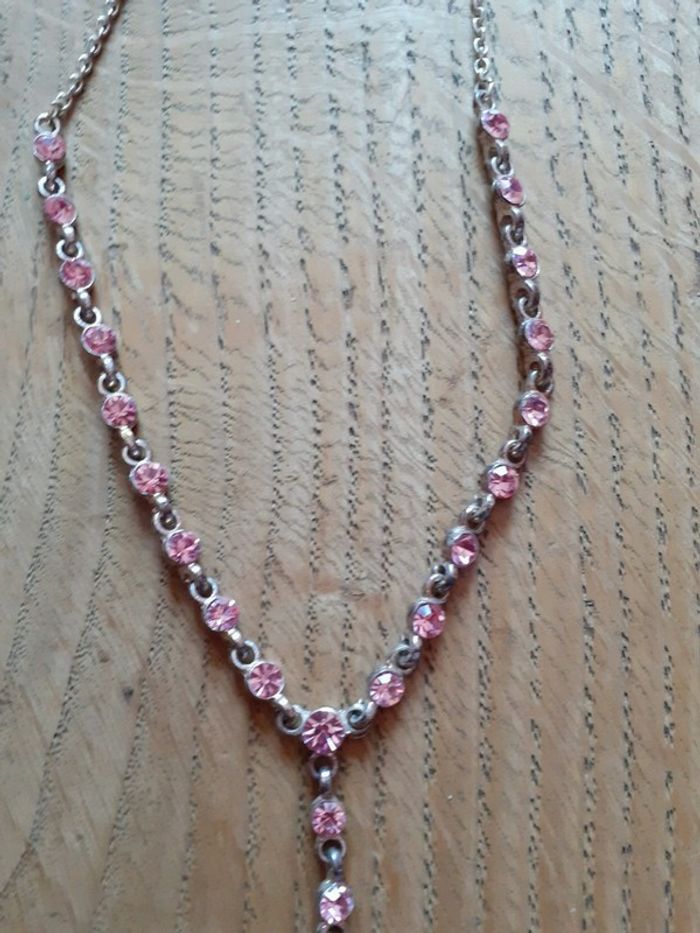 Neuf Collier en Y pierres taillées scintillantes rose - photo numéro 2