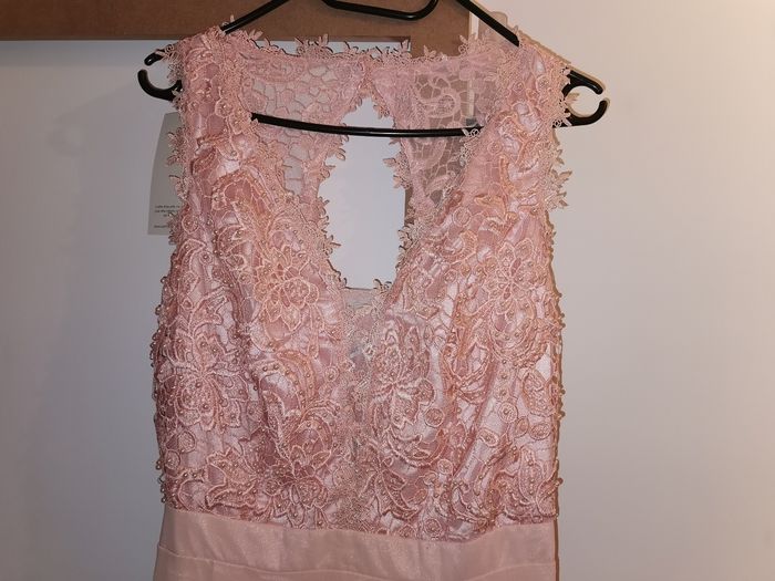 Robe rose