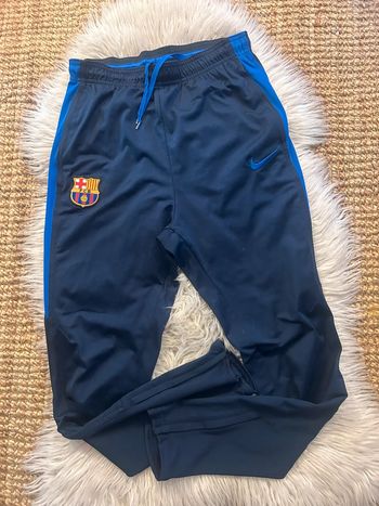 Garçon 👦🏻 Jogging foot barcelone nike taille XL/158-170 cm