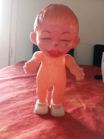 Poupée vintage Hong kong ou Japon japonnaise