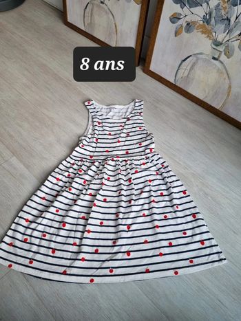 Robe 8 ans