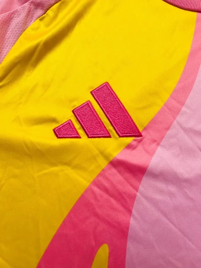 Maillot concept foot Écosse rose jaune taille S - photo numéro 5