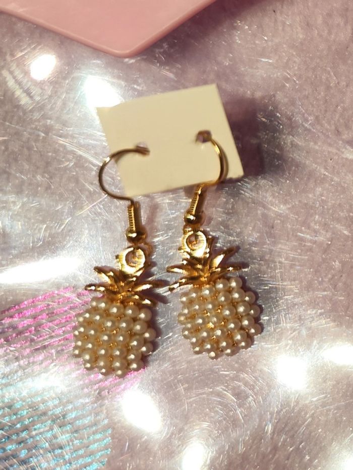 Petits ananas perlés en boucles d'oreilles - photo numéro 2