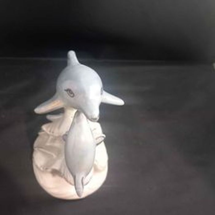 Figurine dauphins maman et son bébé - photo numéro 5
