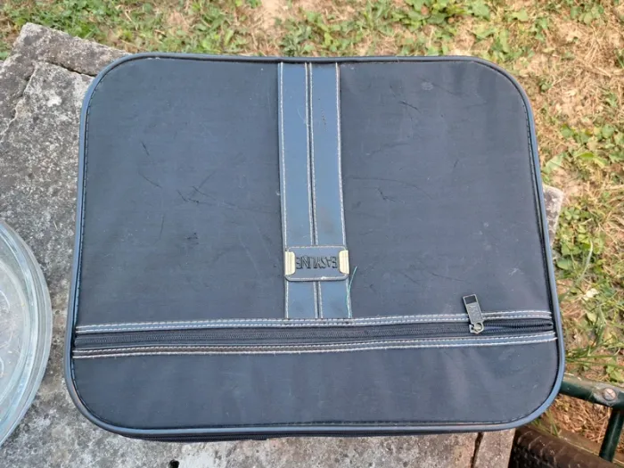 Ancienne valise cabine - photo numéro 2