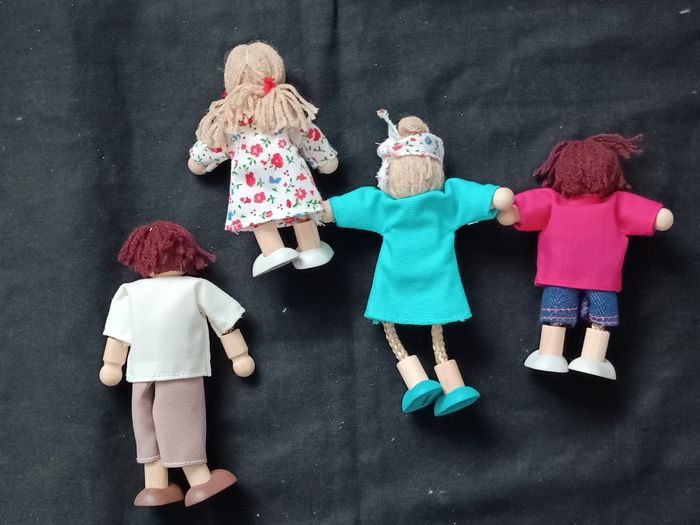 Poupées bois Plan Toys - photo numéro 7