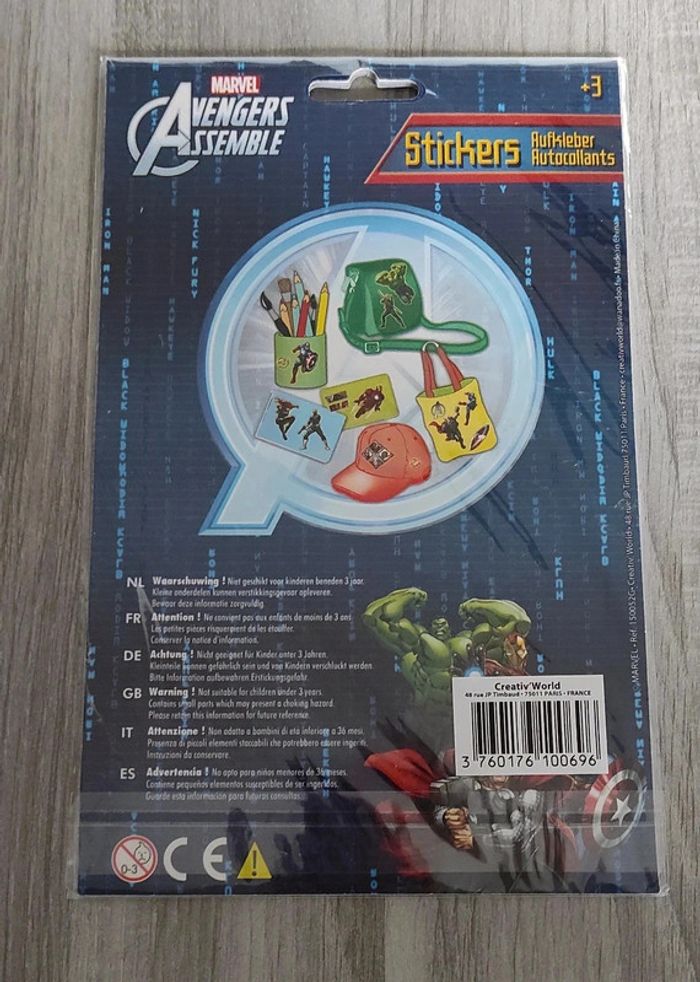Autocollant Avengers neuf - photo numéro 2