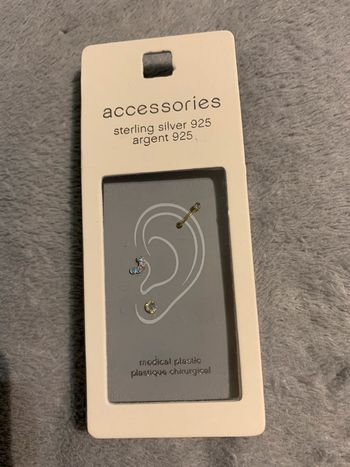 Petites boucles d'oreilles