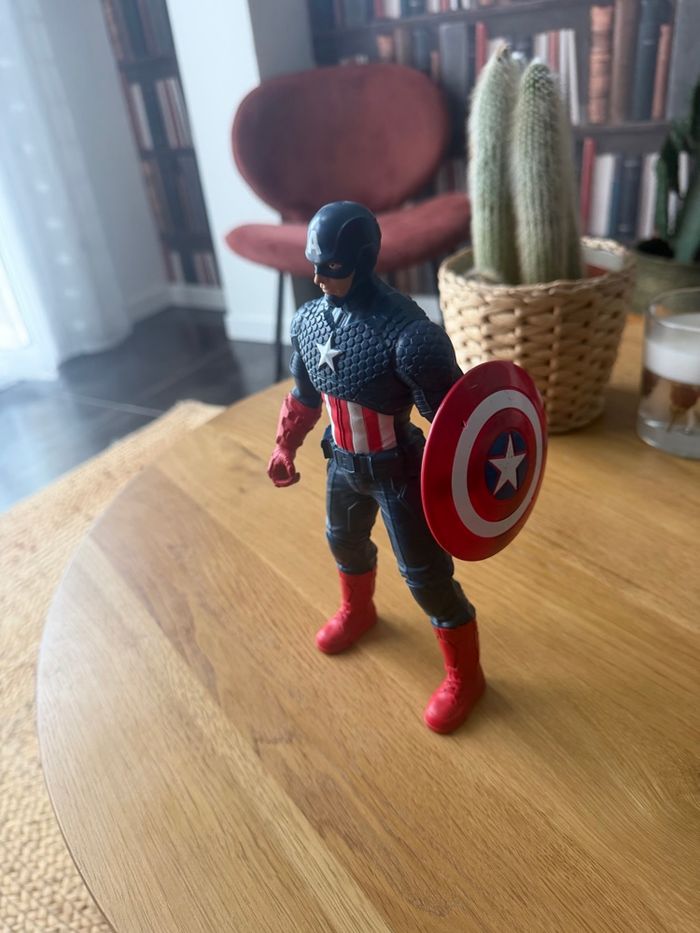 Figurine Captain America Marvel Hasbro - photo numéro 7