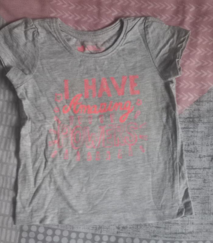 Tee shirt Primark 2 ans