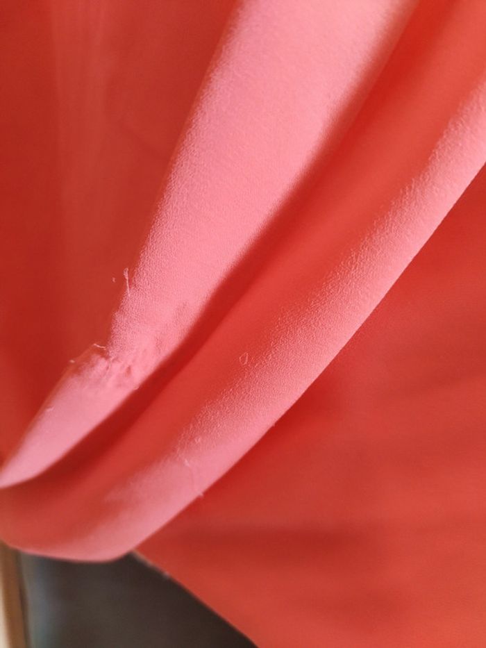 Haut , corail rose - sans manche taille 48 - photo numéro 3