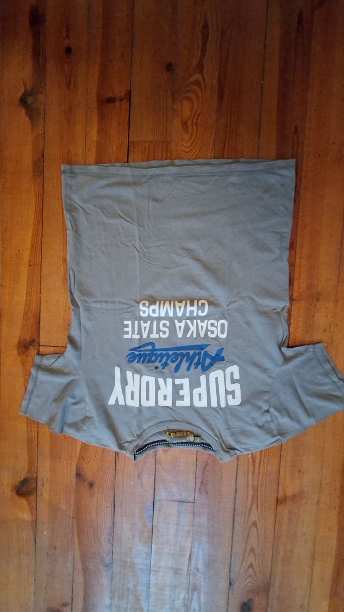 T-shirt gris Superdry taille M