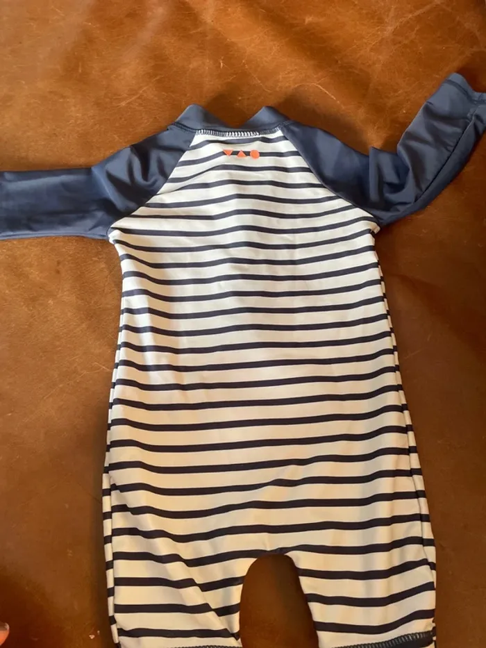 Maillot de bain 9 mois - photo numéro 4