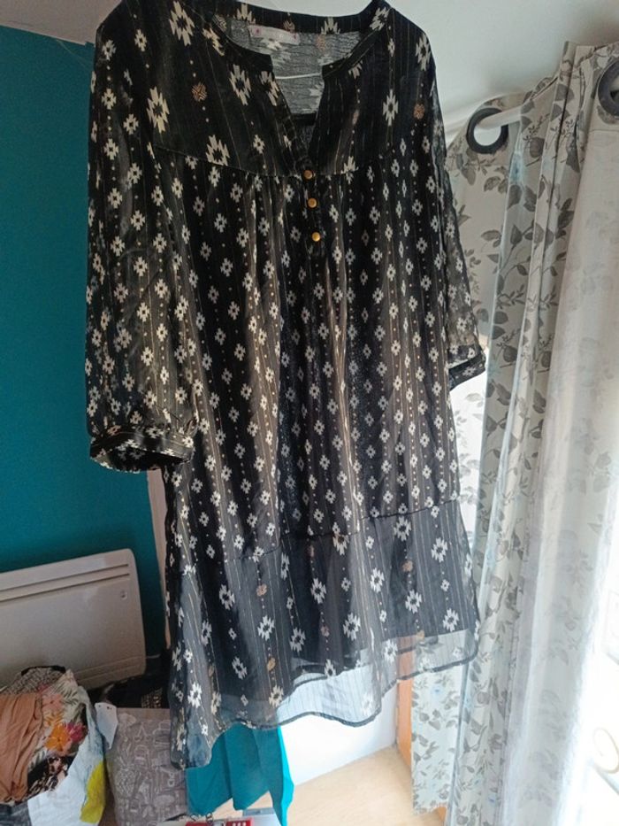 Robe noir