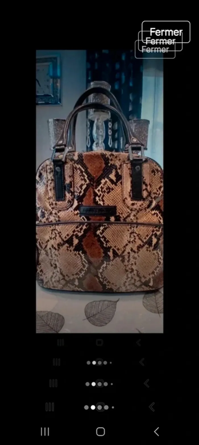Sac longchamp porte épaule grande capacité 31x32x18
Quelques imperfections voir les photos - photo numéro 2