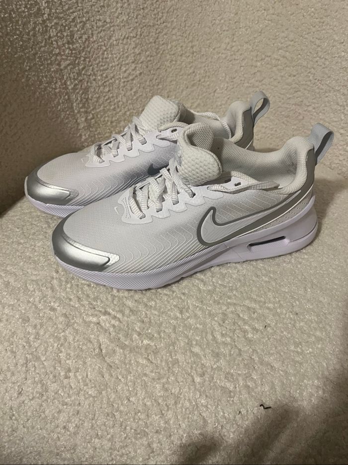 Basket blanche Nike - photo numéro 2