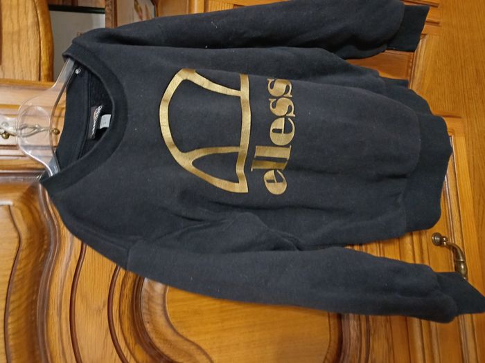 2 sweats pour filles Taille 6 ans - photo numéro 2