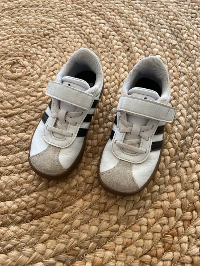 Basket Adidas pointure 28