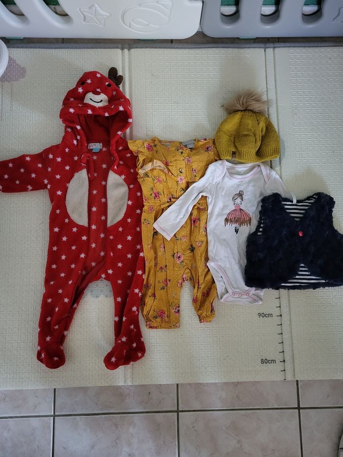 5 vêtements fille 6mois