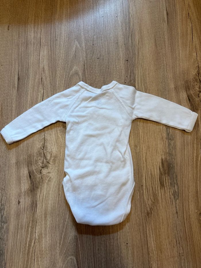 Lot 3 bodies blancs manches longues Petit Bateau/Cyrillus 3 mois - photo numéro 6