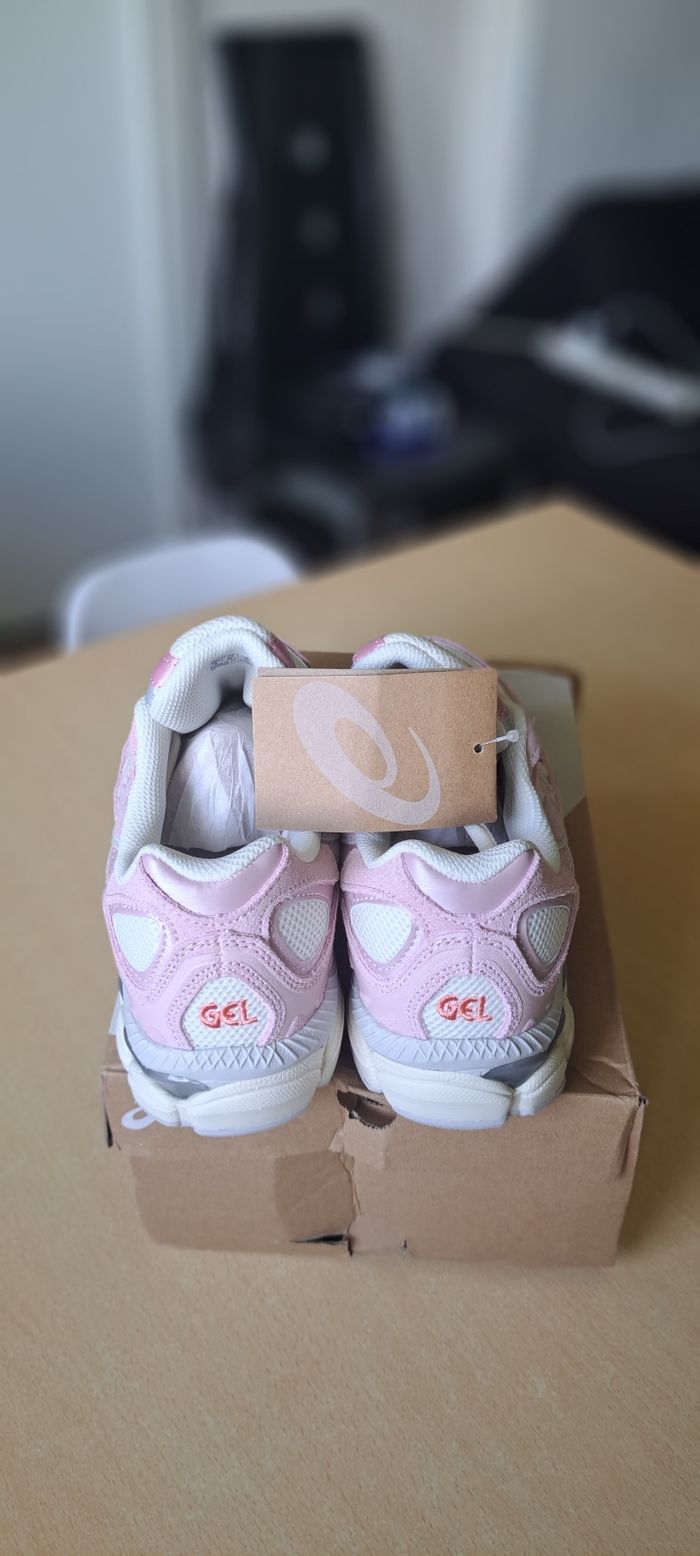 Asics Gel Nyc Cream/Rose Water T39 - photo numéro 5