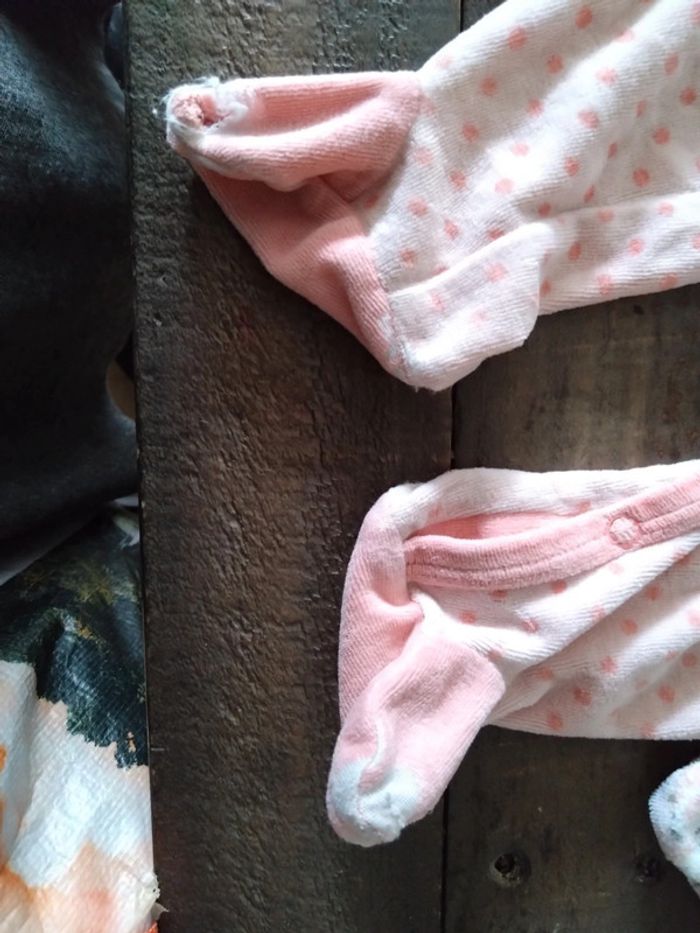 Lot de deux pyjamas fille et une offert bébé fille 9 mois - photo numéro 4