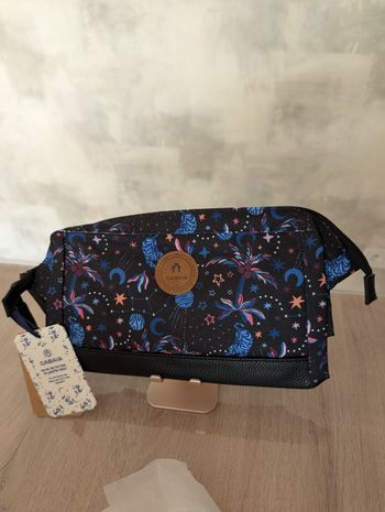 Trousse de toilette cabaia édition limitée saturn 