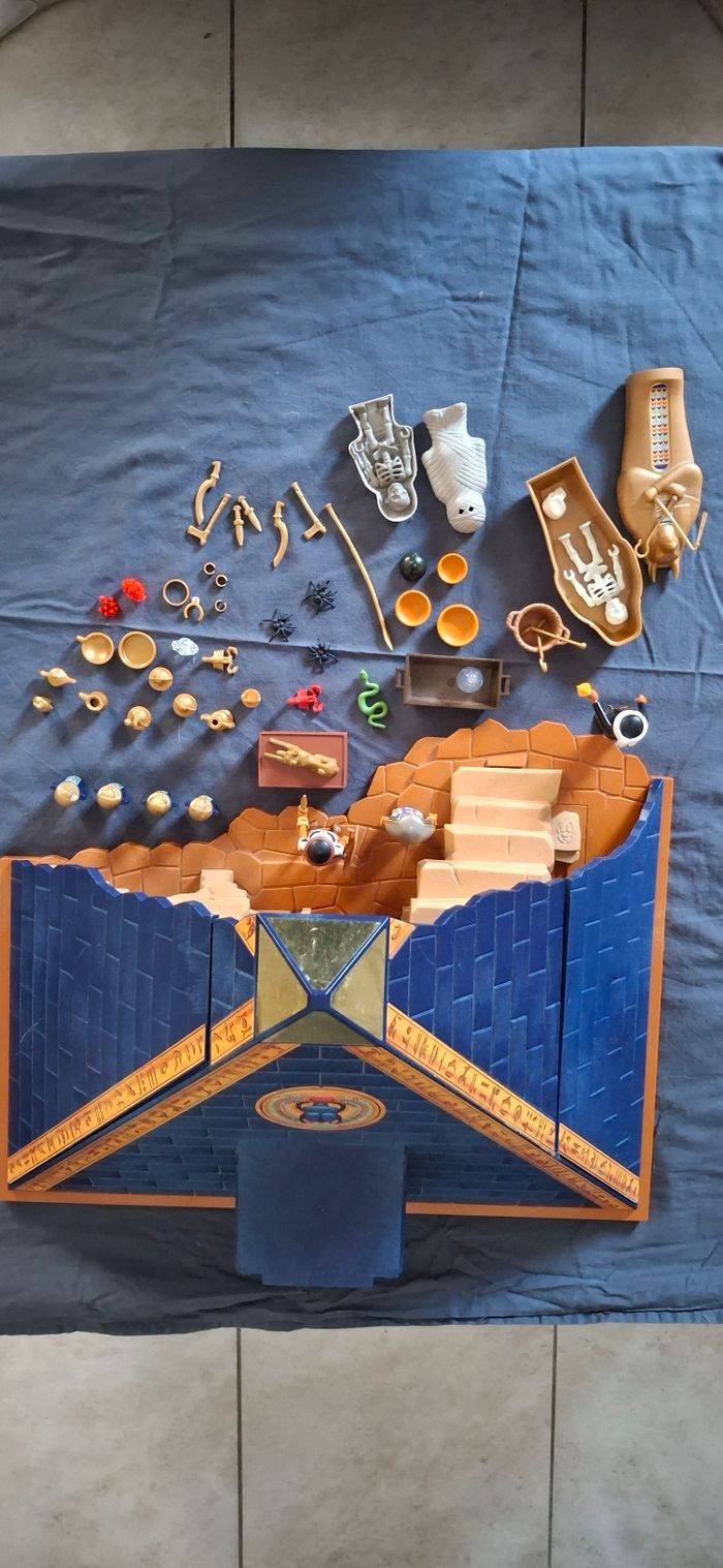 Lot Playmobil Pyramide Égyptienne avec Momies, personnages,Trésor et Accessoires - photo numéro 8