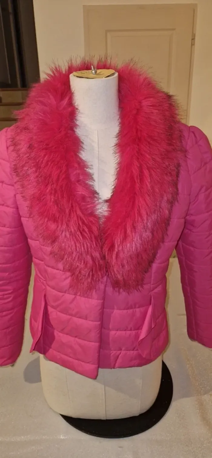 Veste fausse fourrure rose fushia - photo numéro 5