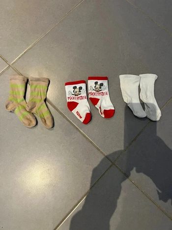 Lot de 3 paires de chaussettes - Mickey mouse - Blanc, rouge, noire, beige & vert - 19/22