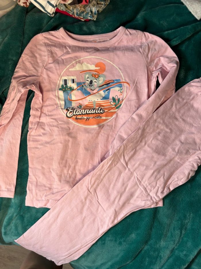 Pyjama fin 7-8 ans
