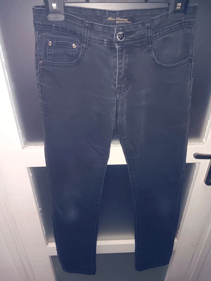Jean noir taille 36