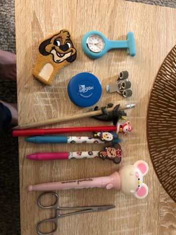 Accessoires infirmière paramédical pédiatrie