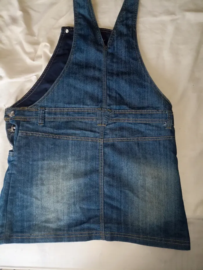 Salopette jupe en jeans taille 14 ans - photo numéro 2