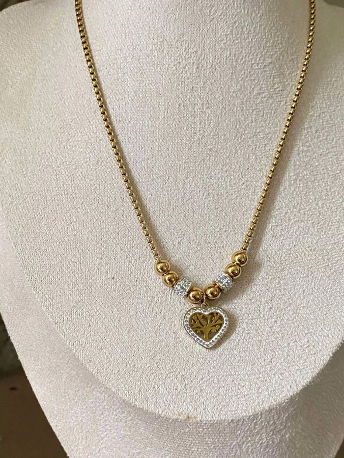 Élégant collier pendentif cœur arbre de vie - photo numéro 3