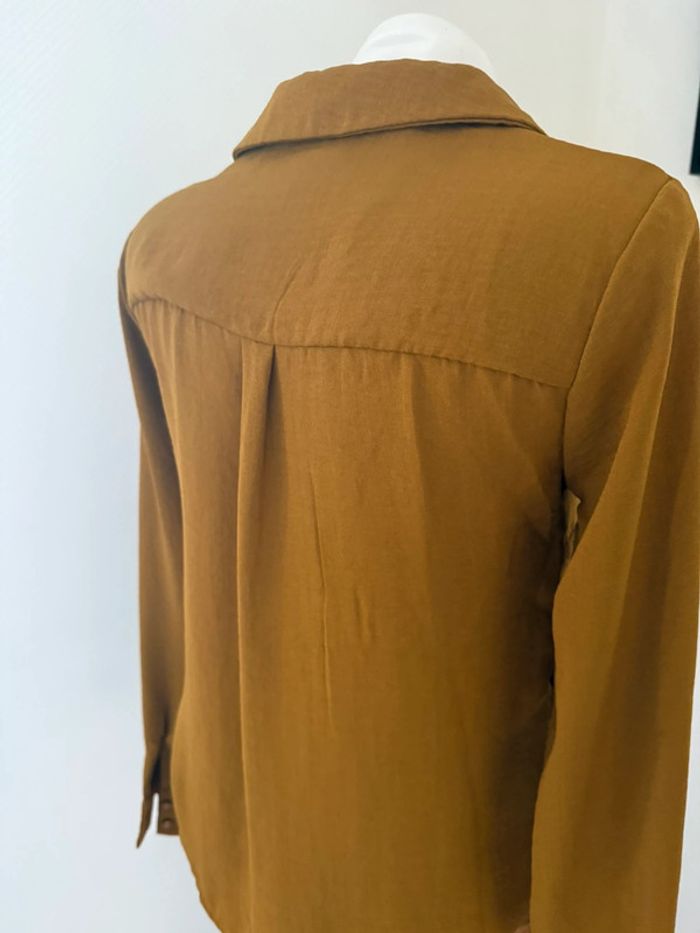 Chemise Kiabi kaki en très bon état taille XS - photo numéro 4