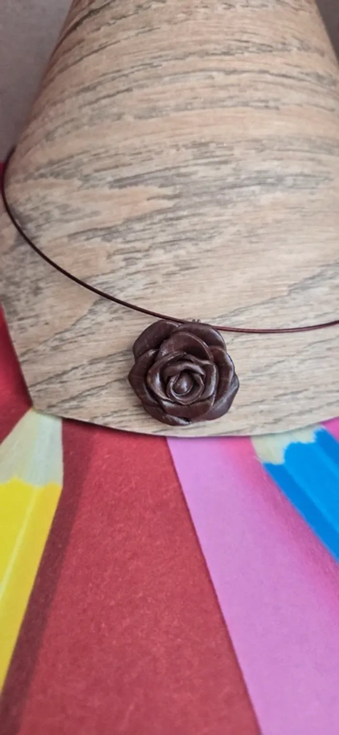Collier rose marron fimo neuf - photo numéro 2