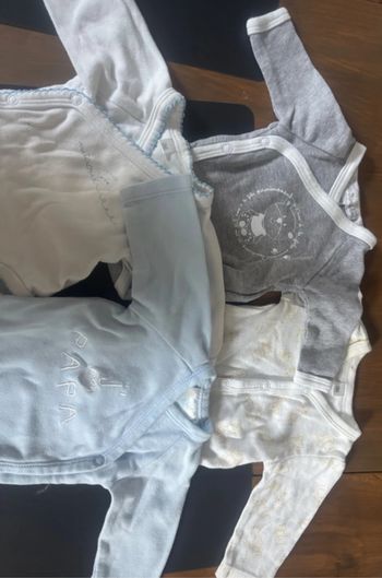 lot de 4 bodies 0 mois/naissance