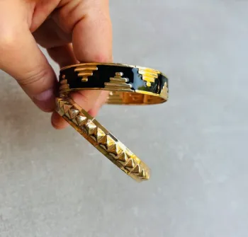 2 bracelets fantaisie dorés neufs