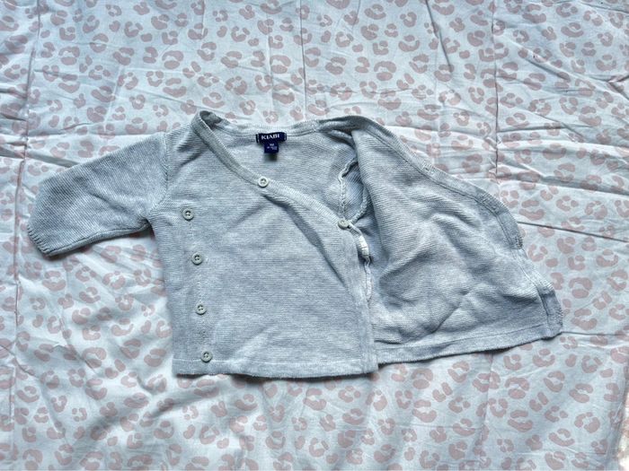 Brassière bébé gris Kiabi 1 mois - photo numéro 2