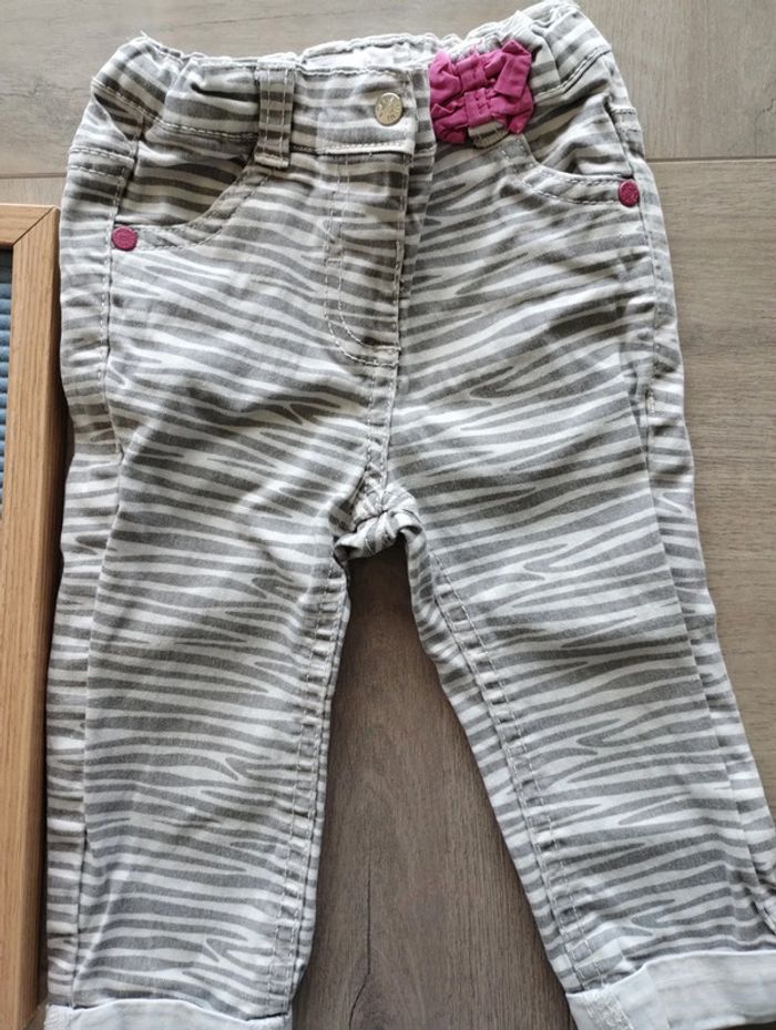 Pantalon zébré 12 mois - photo numéro 2
