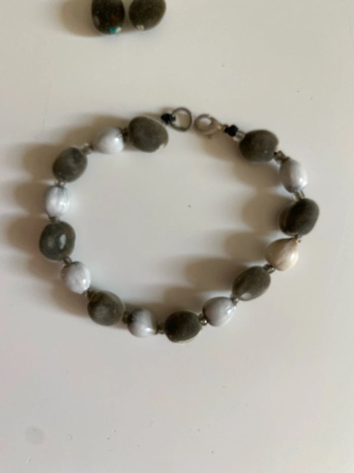 Parure de bijoux en graines des Antilles - photo numéro 3