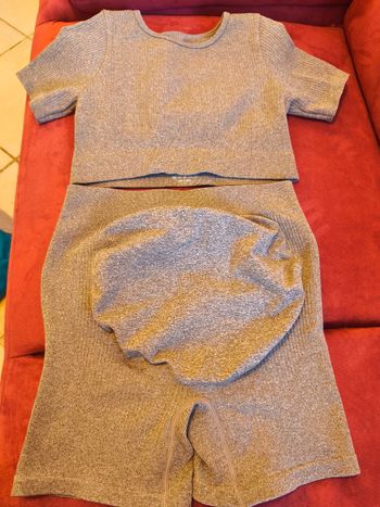 Ensemble short grossesse et top