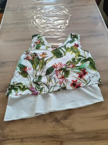 Haut Double Épaisseur Imprimé Tropical, Taille M - Style Unique et Frais pour l'Été !