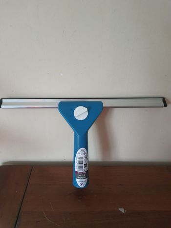 Raclette pour vitres Super U